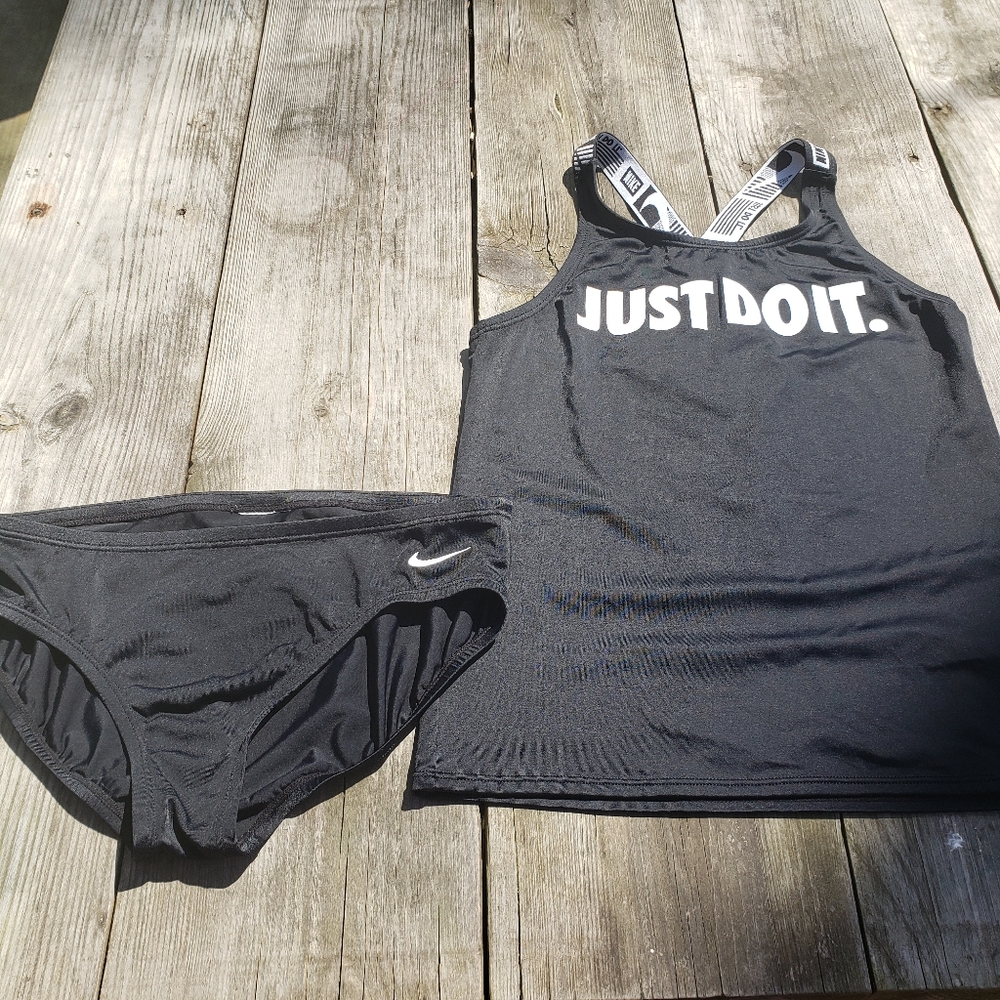 Nike Black and White Athletic Matching Set